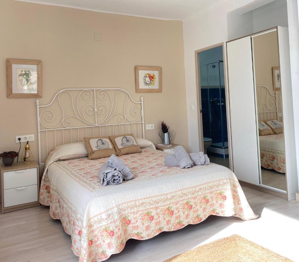 Blue Castle Guesthouse Malaga Zewnętrze zdjęcie