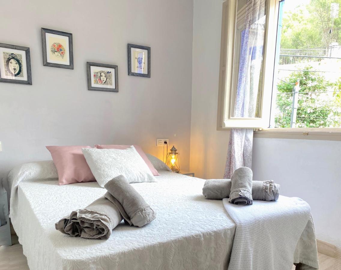 Blue Castle Guesthouse Malaga Zewnętrze zdjęcie