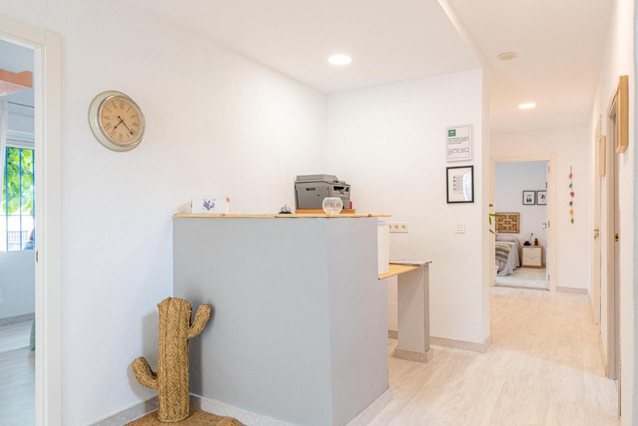 Blue Castle Guesthouse Malaga Zewnętrze zdjęcie