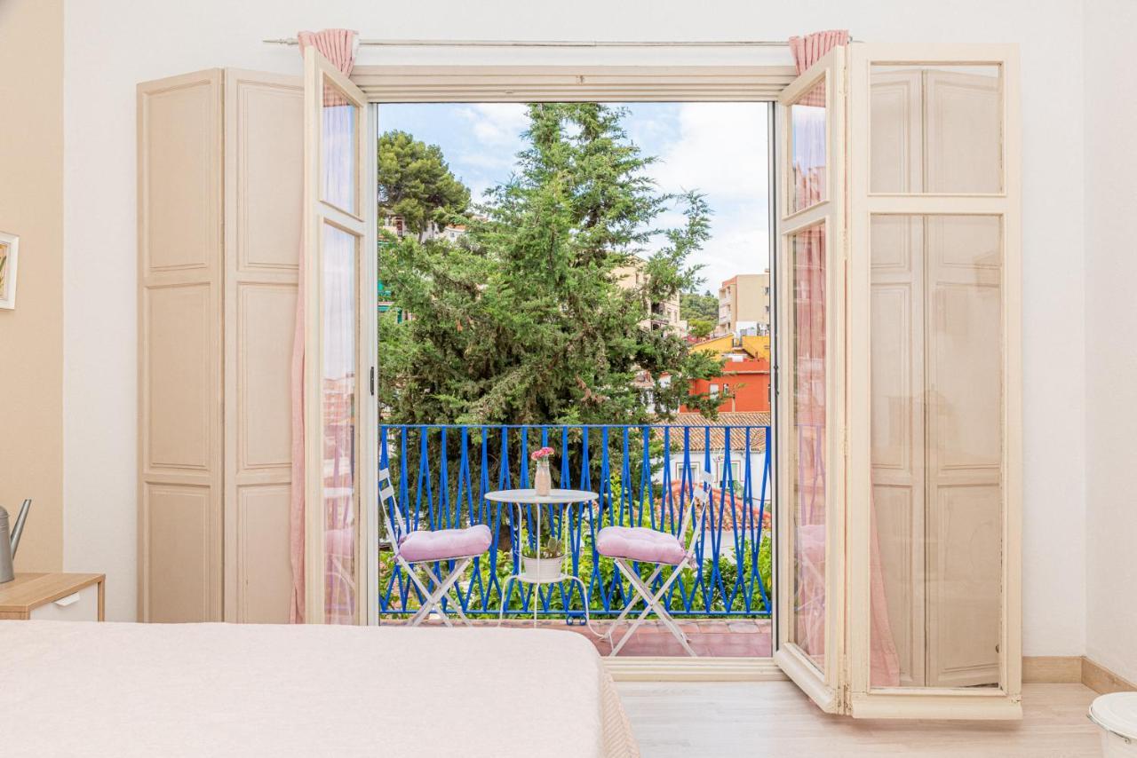 Blue Castle Guesthouse Malaga Zewnętrze zdjęcie