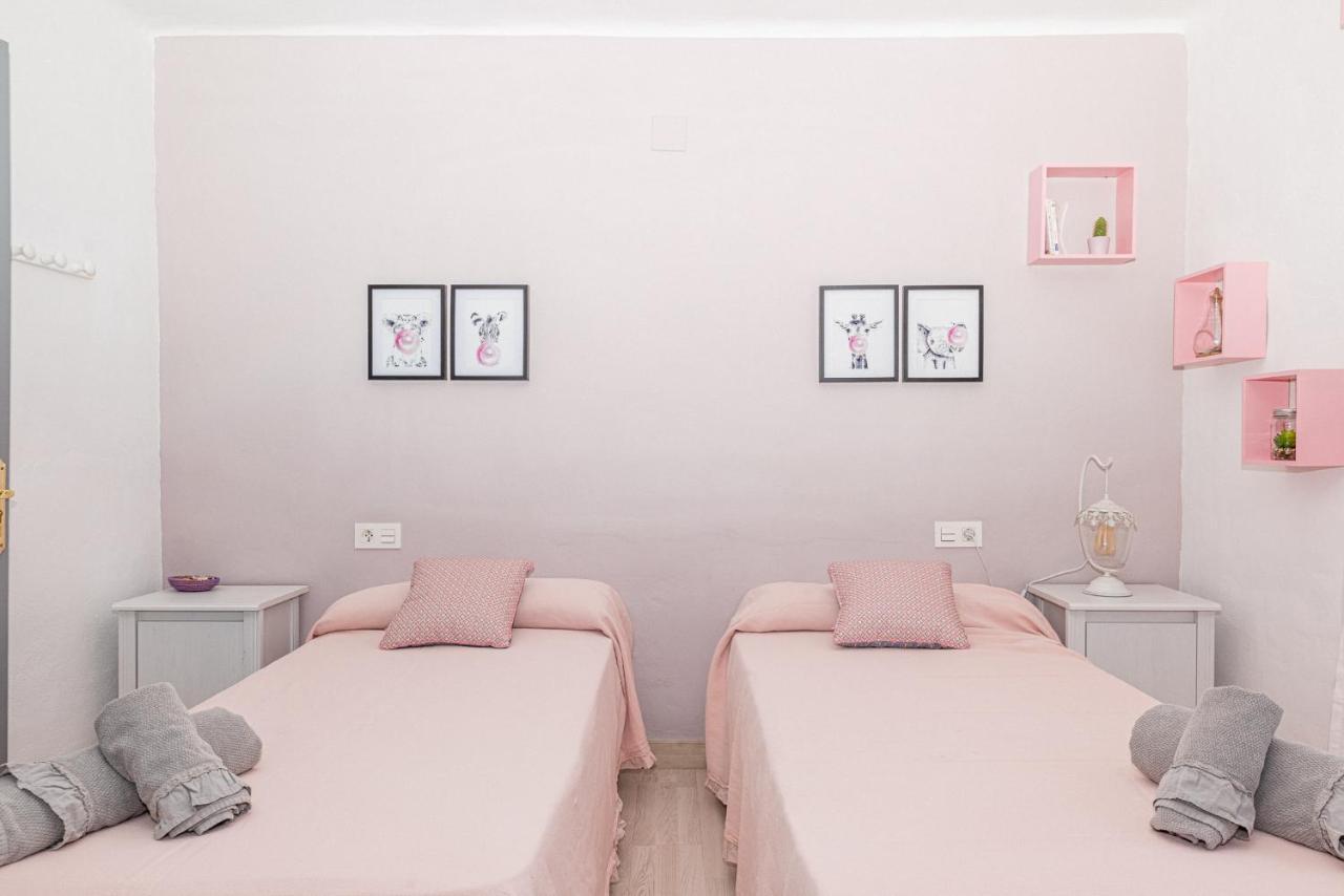 Blue Castle Guesthouse Malaga Zewnętrze zdjęcie