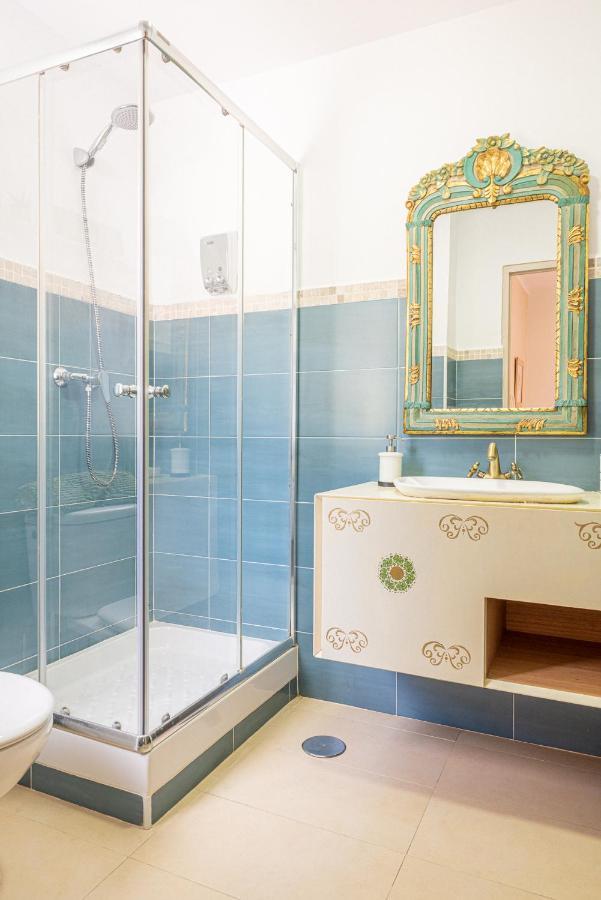 Blue Castle Guesthouse Malaga Zewnętrze zdjęcie