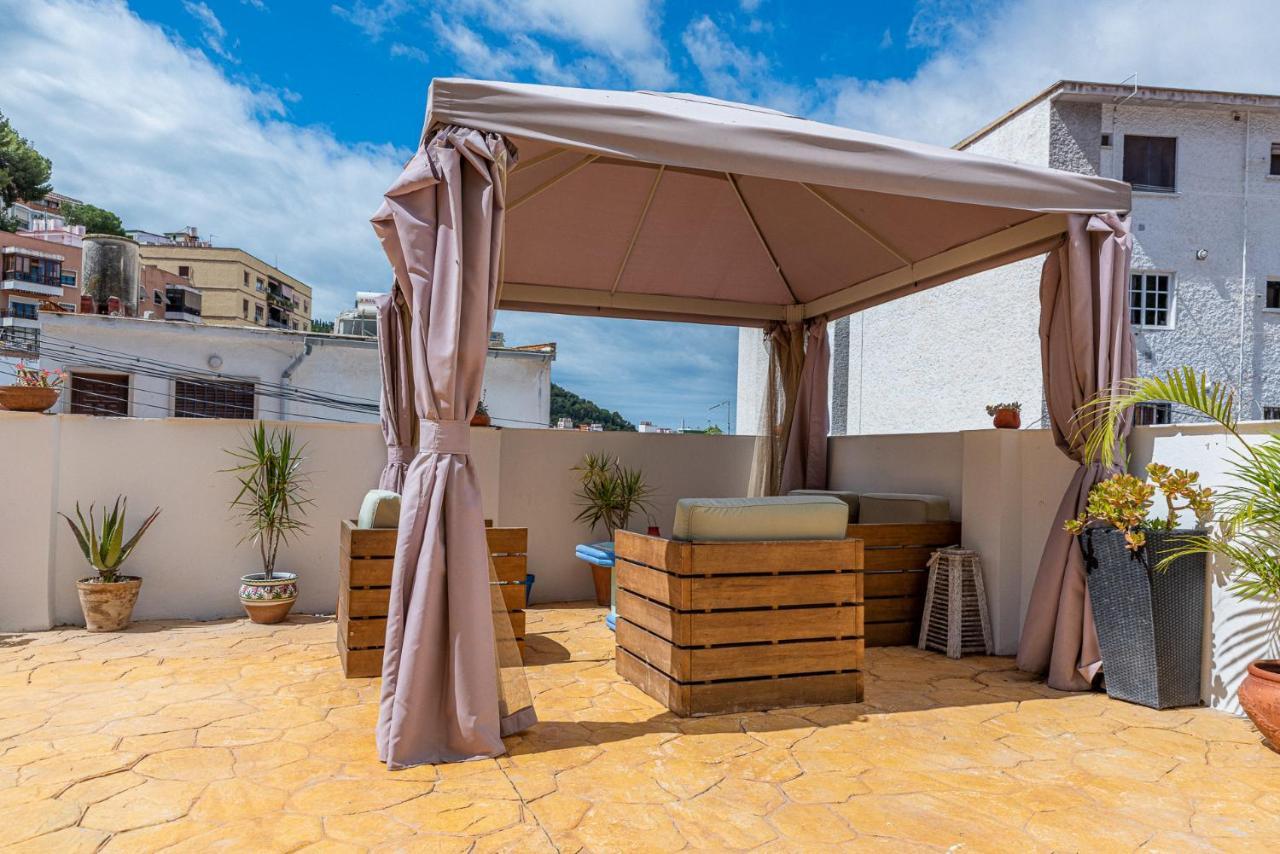 Blue Castle Guesthouse Malaga Zewnętrze zdjęcie