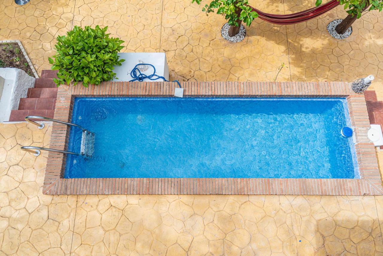 Blue Castle Guesthouse Malaga Zewnętrze zdjęcie