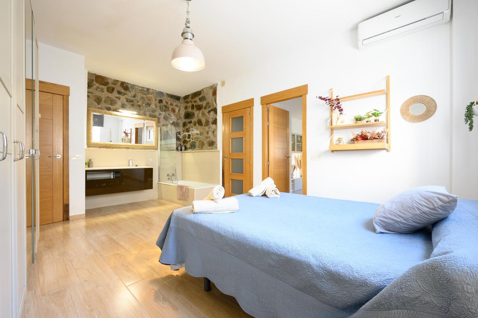 Blue Castle Guesthouse Malaga Zewnętrze zdjęcie